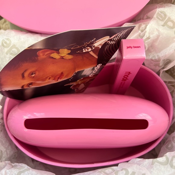 Rhode Jelly bean case + jelly bean pouch + peptide lip tint💕 - Picture 5 of 5
